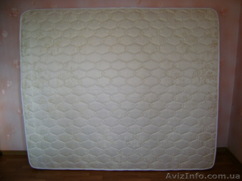 Продаю практически новый матрас - <ro>Изображение</ro><ru>Изображение</ru> #1, <ru>Объявление</ru> #502642