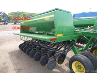 Сеялка механическая  John Deere 455  - <ro>Изображение</ro><ru>Изображение</ru> #2, <ru>Объявление</ru> #1581088