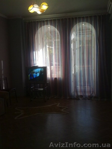 Сдаю посуточно 2-комнатную квартиру в центре Николаева - <ro>Изображение</ro><ru>Изображение</ru> #1, <ru>Объявление</ru> #5921