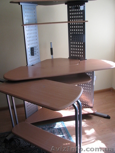 Продам стол компьютерный и кресло. - <ro>Изображение</ro><ru>Изображение</ru> #1, <ru>Объявление</ru> #916114