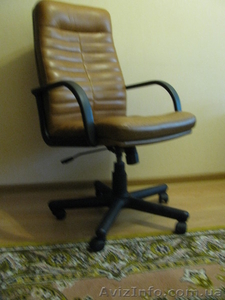 Продам стол компьютерный и кресло. - <ro>Изображение</ro><ru>Изображение</ru> #3, <ru>Объявление</ru> #916114