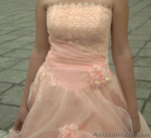 Срочно продам пышное платье персикового цвета - <ro>Изображение</ro><ru>Изображение</ru> #4, <ru>Объявление</ru> #969365