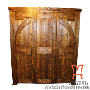 Шкаф под старину на заказ Изольда