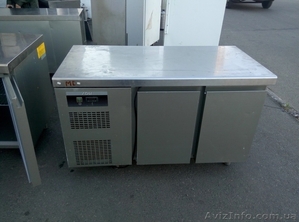 Стол холодильный двухдверный б.у Sagi KUEAM (Италия)  для кафе,  бара,  ресторана