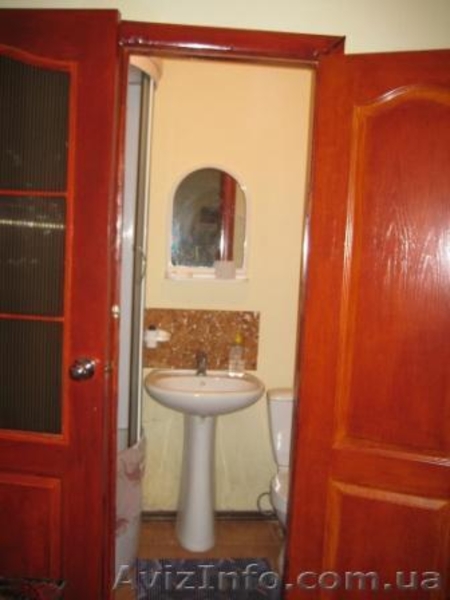 ПОСУТОЧНО КВАРТИРА 2-ух КОМНАТНАЯ В ЦЕНТРЕ  НИКОЛАЕВА - 250 грн./сутки. - <ro>Изображение</ro><ru>Изображение</ru> #3, <ru>Объявление</ru> #61071