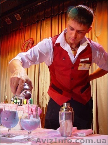 Курсы официанта-бармена: взболтать, но не смешивать! «Академия Успеха» - <ro>Изображение</ro><ru>Изображение</ru> #2, <ru>Объявление</ru> #846924