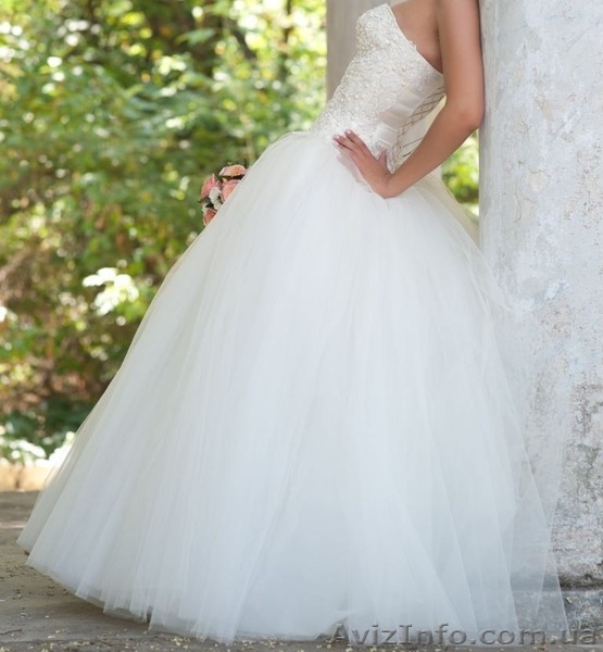 Красивое и нежное свадебное платье - <ro>Изображение</ro><ru>Изображение</ru> #6, <ru>Объявление</ru> #900056