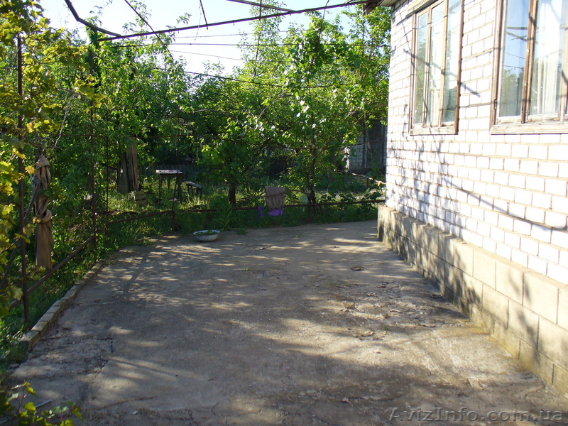 Продам 2-х этажную дачу с хоз. блоком на 4-х сотках, возле речки - <ro>Изображение</ro><ru>Изображение</ru> #5, <ru>Объявление</ru> #901079