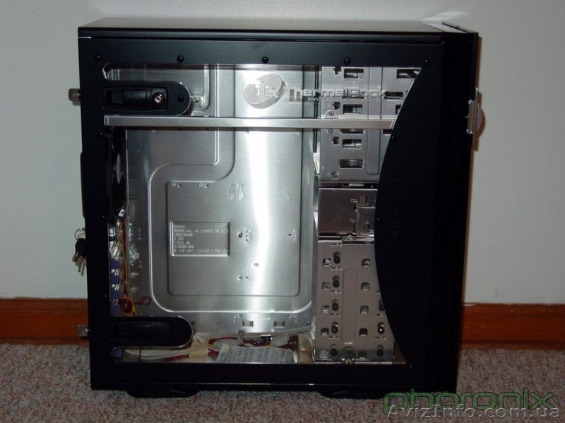 Продается компьютерный корпус ThermalRock Eclipse rh-M040-1aw - <ro>Изображение</ro><ru>Изображение</ru> #9, <ru>Объявление</ru> #1259337