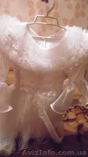 Продаю красивый костюмчик и красивые платья. - <ro>Изображение</ro><ru>Изображение</ru> #4, <ru>Объявление</ru> #1340228