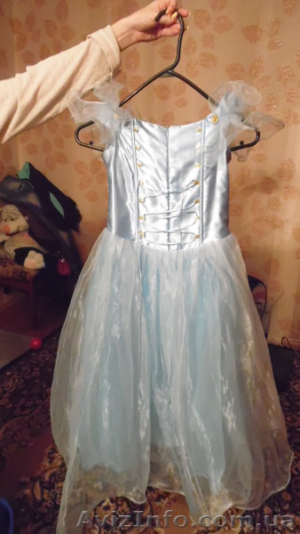 Продаю красивый костюмчик и красивые платья. - <ro>Изображение</ro><ru>Изображение</ru> #6, <ru>Объявление</ru> #1340228