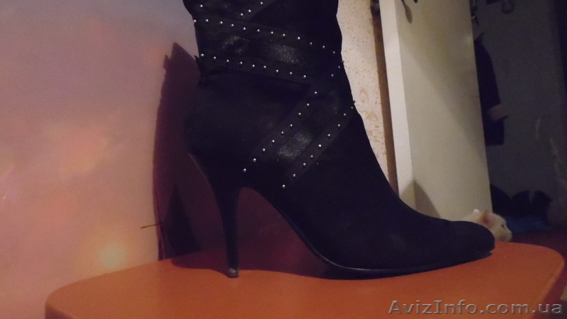 Продаю симпатичные сапожки - <ro>Изображение</ro><ru>Изображение</ru> #3, <ru>Объявление</ru> #1373651
