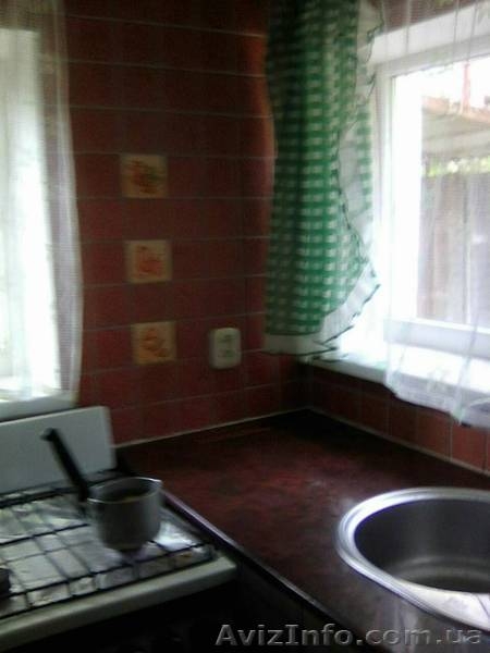 Продаю два дома и гараж с теплицей над ним в отдельном дворе можно под - <ro>Изображение</ro><ru>Изображение</ru> #10, <ru>Объявление</ru> #1629747