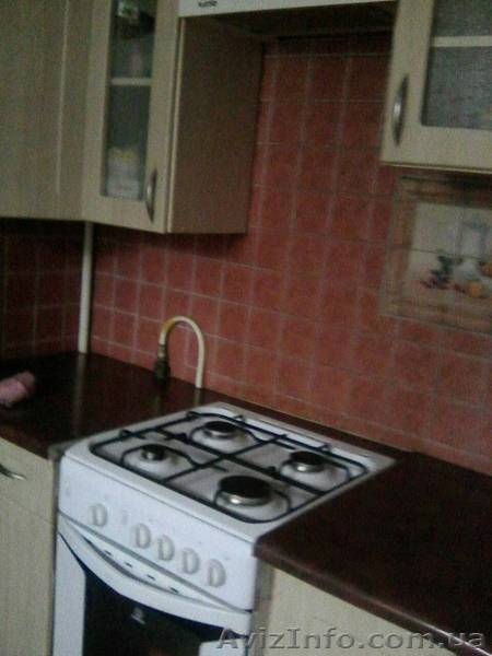 Продаю два дома и гараж с теплицей над ним в отдельном дворе можно под - <ro>Изображение</ro><ru>Изображение</ru> #3, <ru>Объявление</ru> #1629747