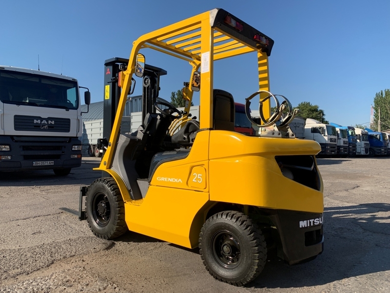 Вилочный автопогрузчик газ-бензиновый Mitsubishi с ротатором - <ro>Изображение</ro><ru>Изображение</ru> #3, <ru>Объявление</ru> #1697969