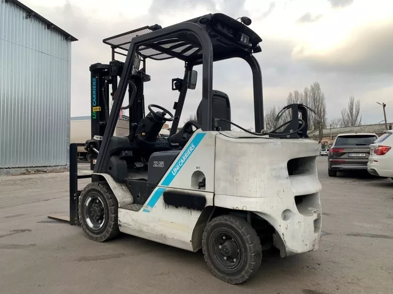 Газ-бензиновий навантажувач TCM (Nissan), напрацювання 5045 мотогодин - <ro>Изображение</ro><ru>Изображение</ru> #3, <ru>Объявление</ru> #1752513