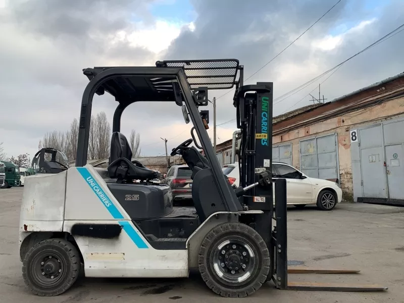 Газ-бензиновий навантажувач TCM (Nissan), напрацювання 5045 мотогодин - <ro>Изображение</ro><ru>Изображение</ru> #6, <ru>Объявление</ru> #1752513